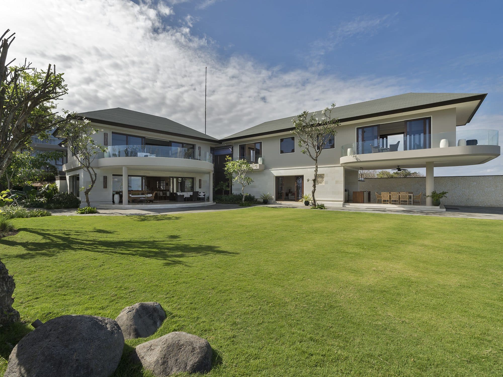 The Pala — the villa and its lawn · Bali, Indonesia
