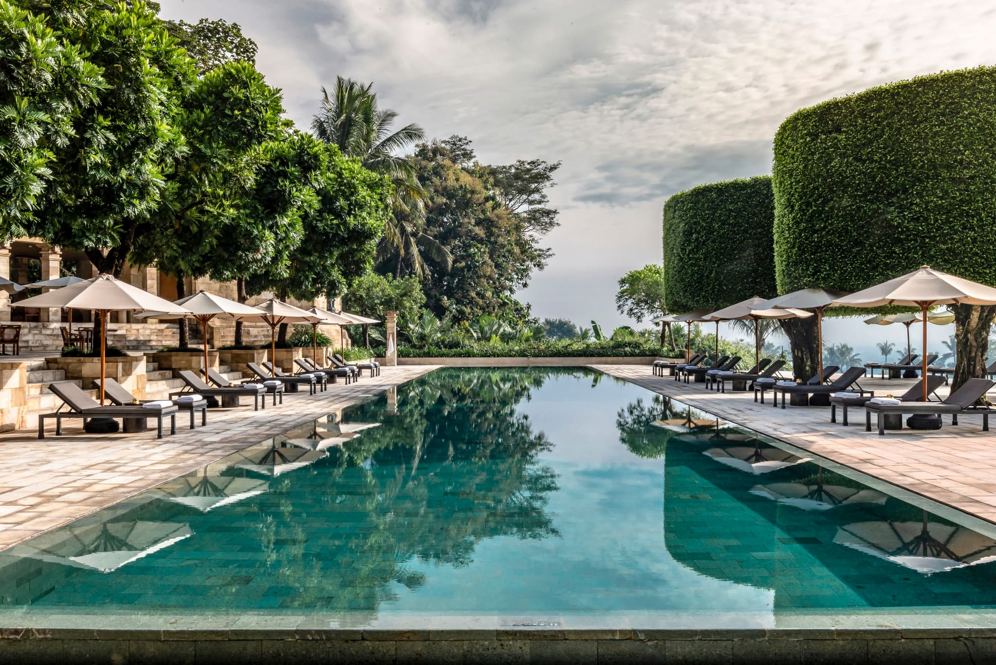 Amanjiwo — ricefields wedding venue in Yogyakarta, Indonesia · photo 4 of 8