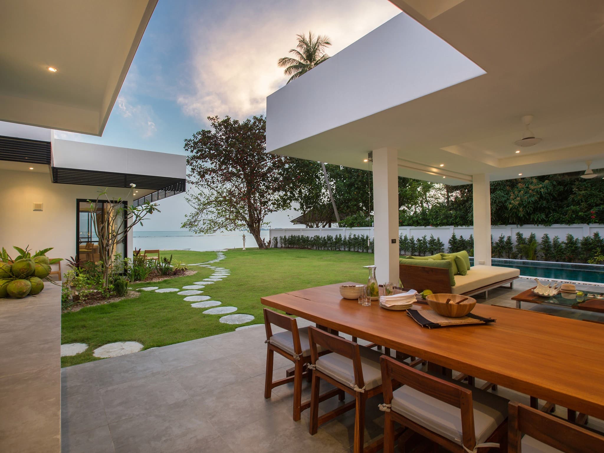 Villa Thansamaay — beach front wedding venue in Koh Samui, Thailand · photo 7 of 10