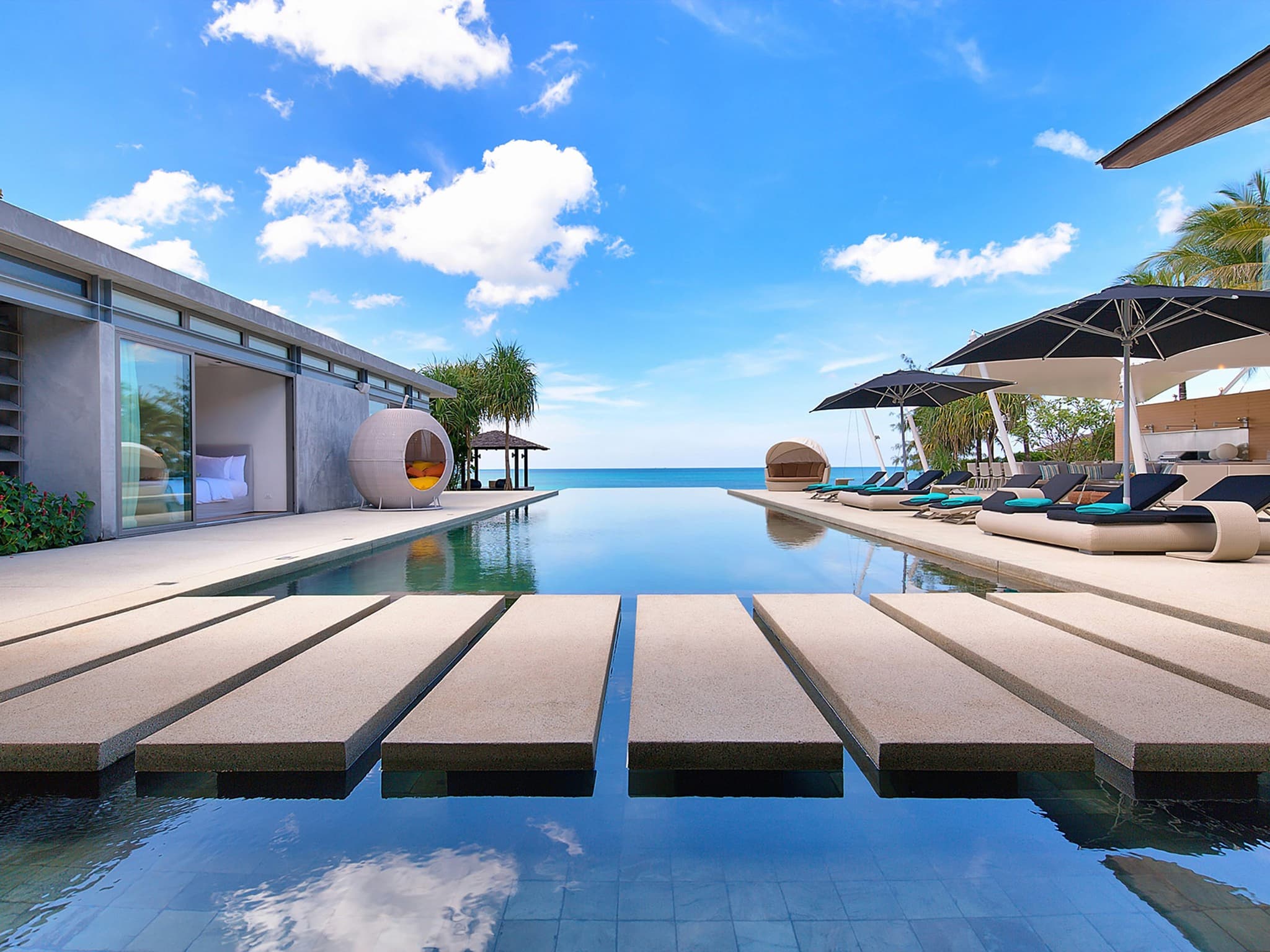 Villa Tievoli — cliff front wedding venue in Natai Beach, Thailand · photo 2 of 8