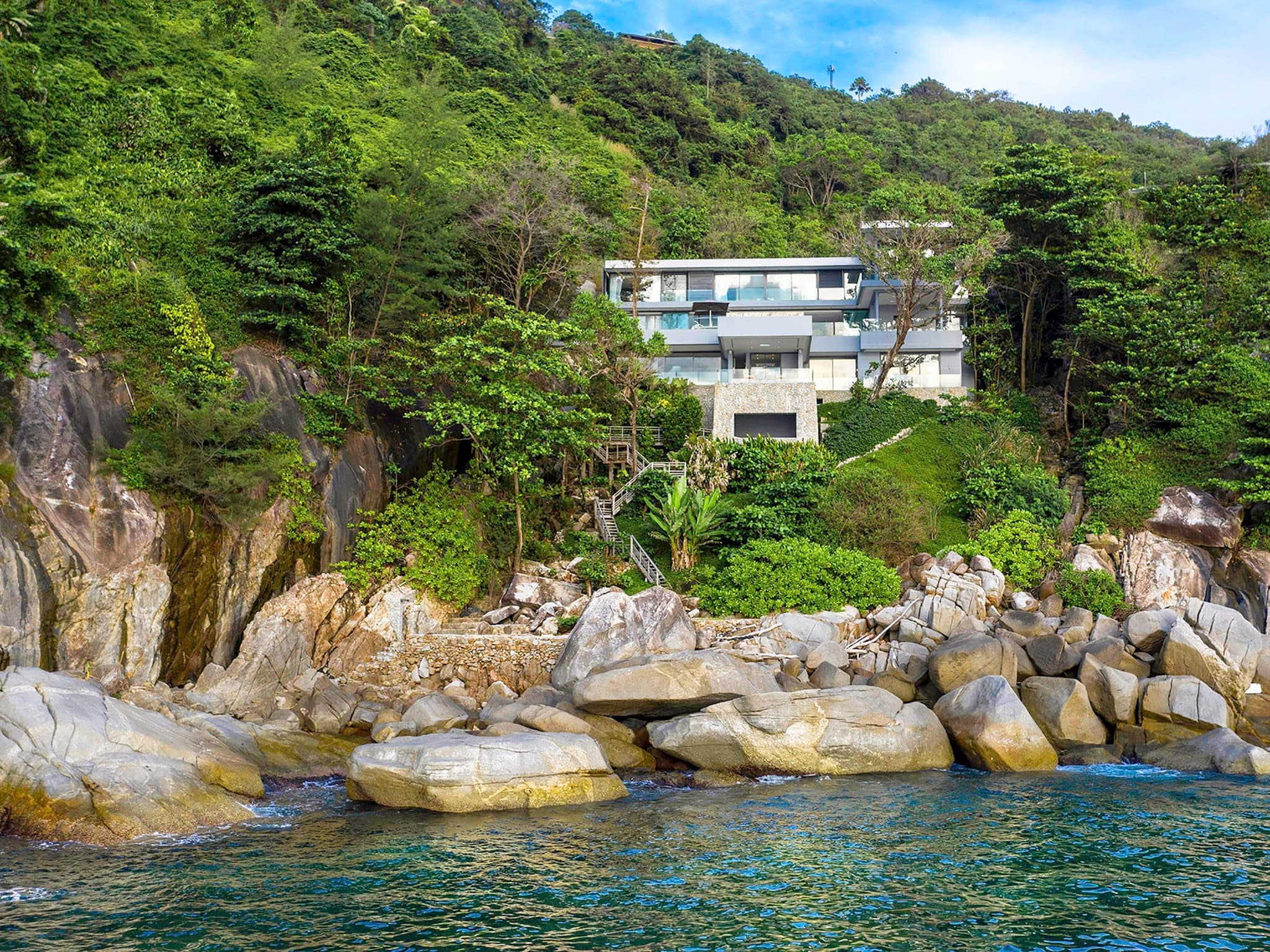 Amanzi Kamala — cliff front wedding venue in Kamala, Thailand · photo 10 of 11
