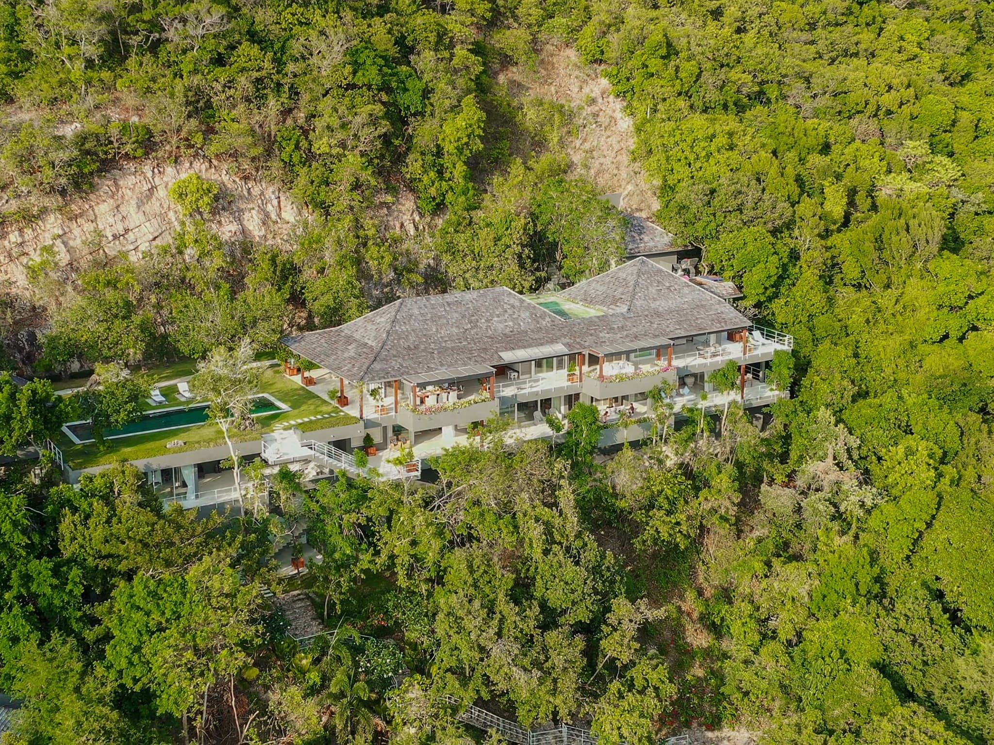 Element of 8 — cliff front wedding venue in Laem Sor, Thailand · photo 4 of 11