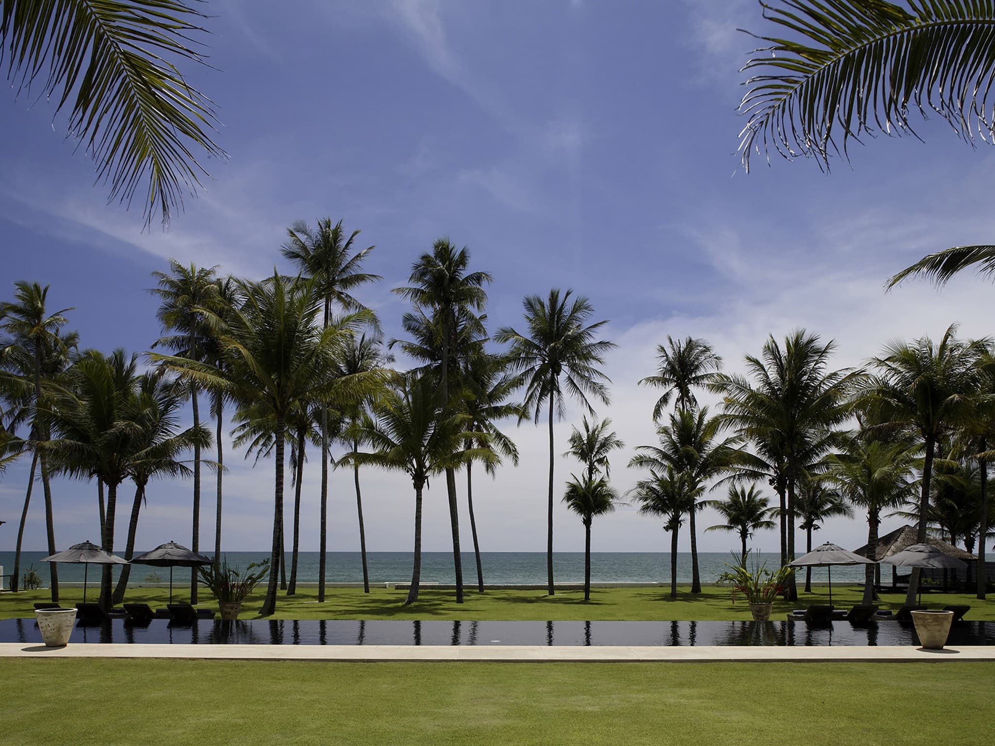 Jivana Beach Estate — beach front wedding venue in Natai Beach, Thailand · photo 8 of 11