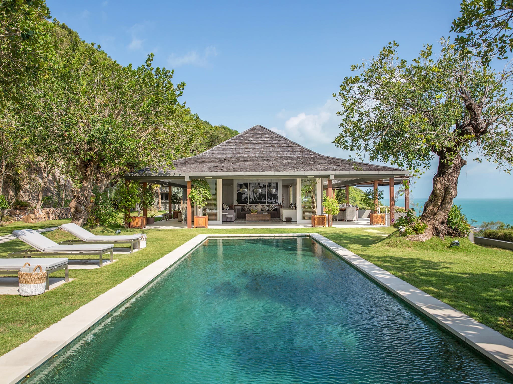 Element of 8 — cliff front wedding venue in Laem Sor, Thailand · photo 7 of 11