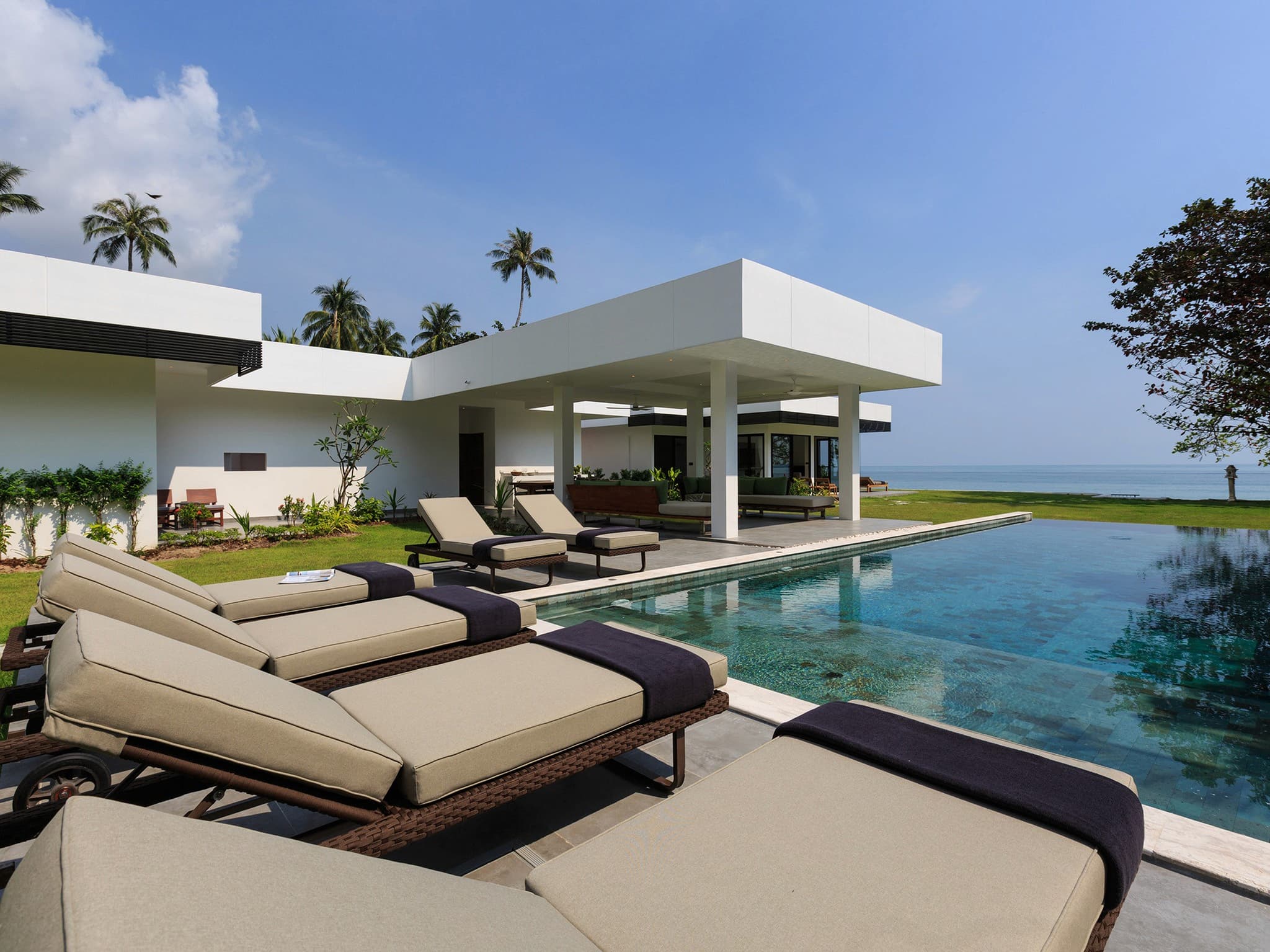 Villa Thansamaay — beach front wedding venue in Koh Samui, Thailand · photo 5 of 10