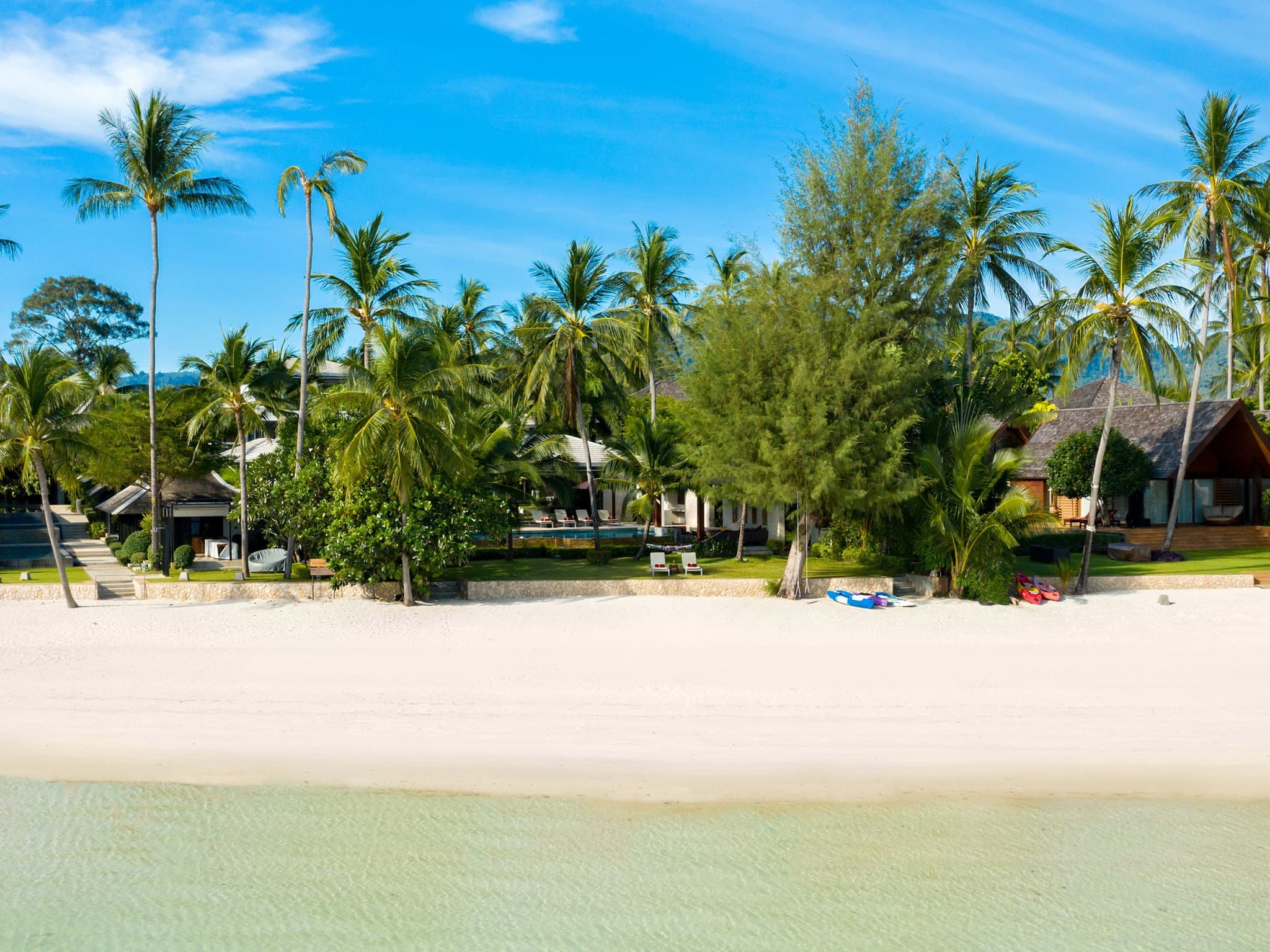 Inasia Samui — beach front wedding venue in Koh Samui, Thailand · photo 6 of 11