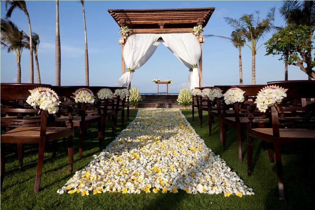Taman Bhagawan — beach front wedding venue in Nusa Dua, Indonesia · photo 9 of 14