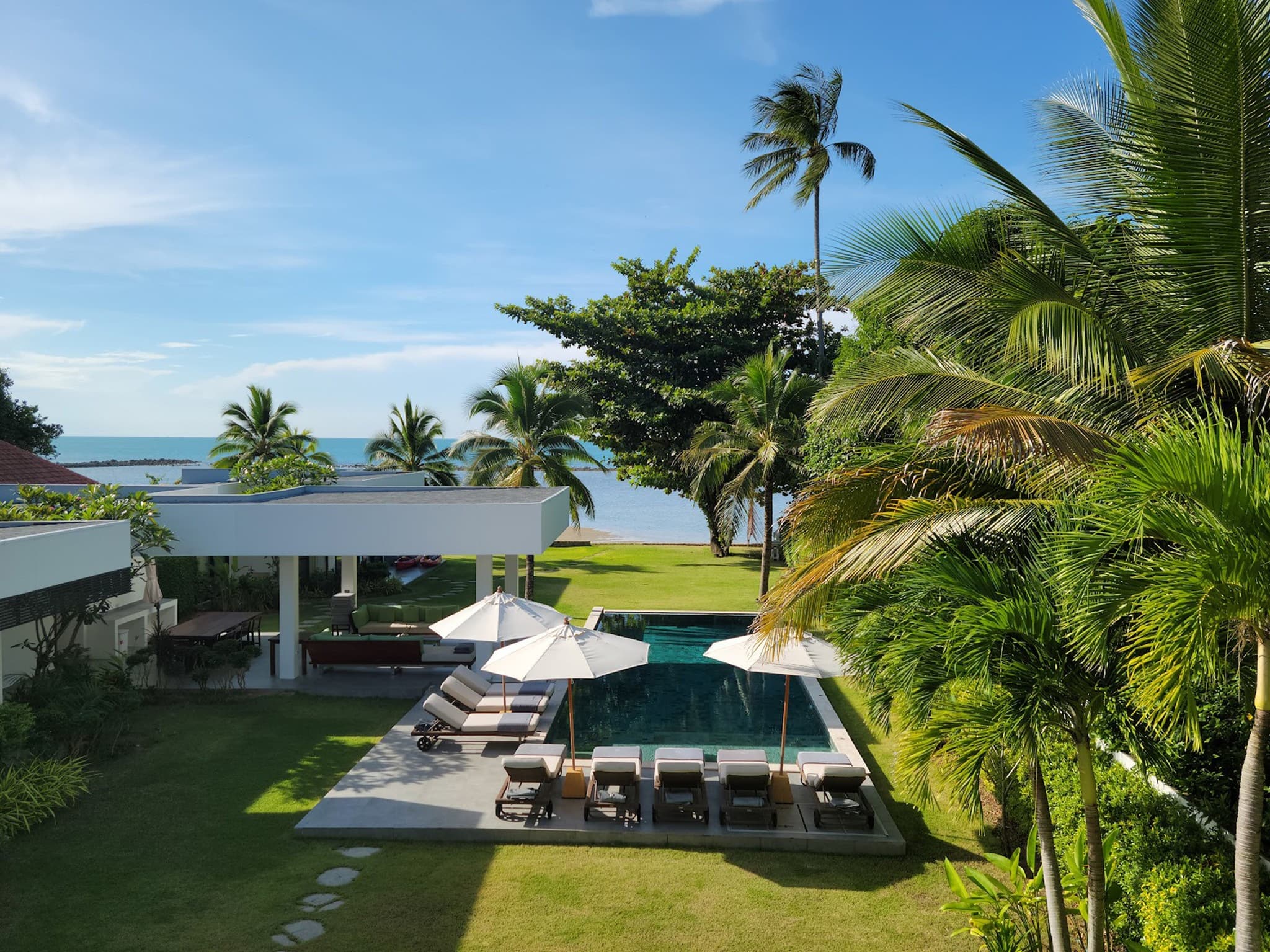 Villa Thansamaay — beach front wedding venue in Koh Samui, Thailand · photo 2 of 10