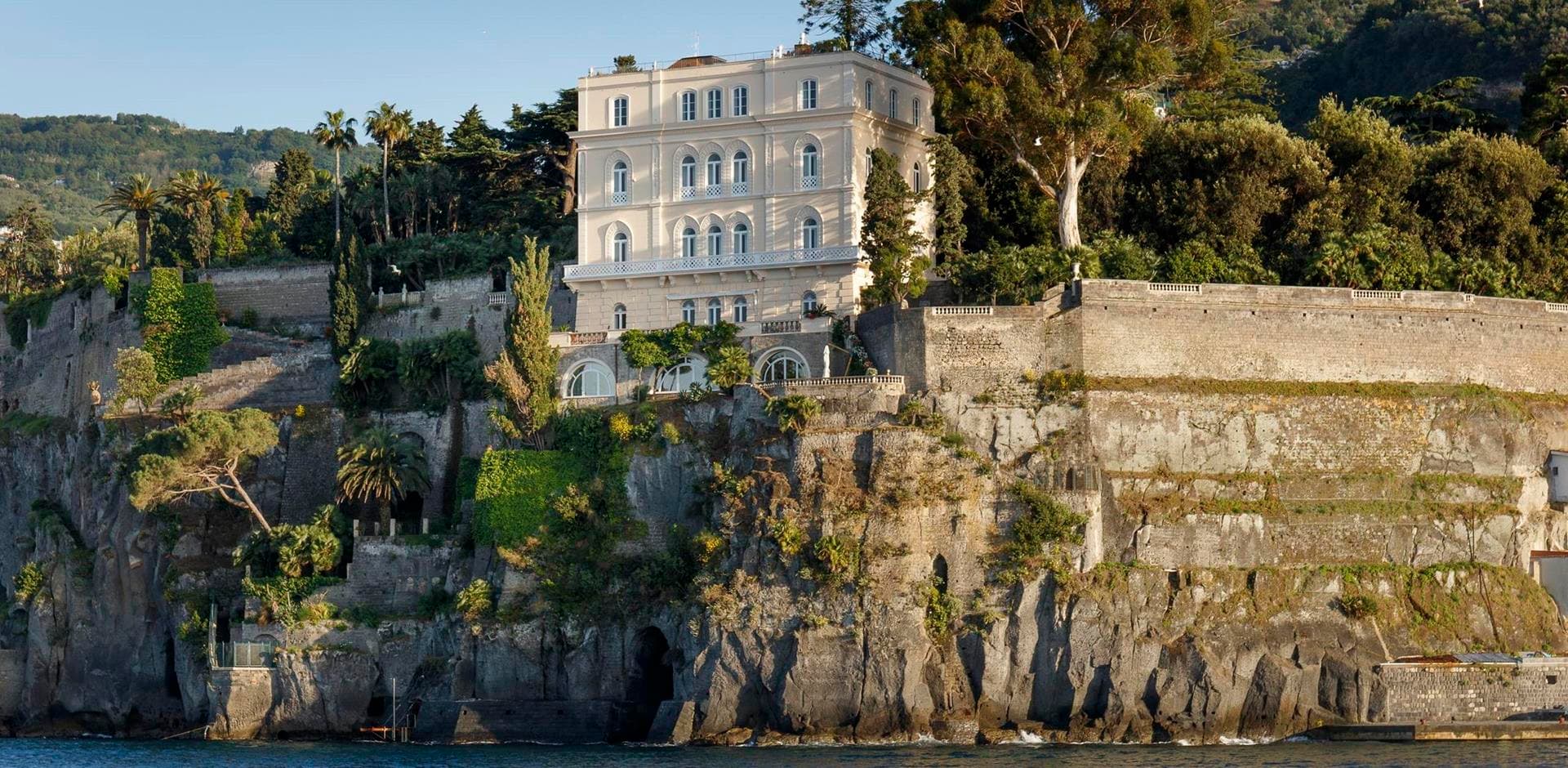 Villa Astor — views of bay of naples wedding venue in Amalfi Coast, Italy · photo 3 of 14