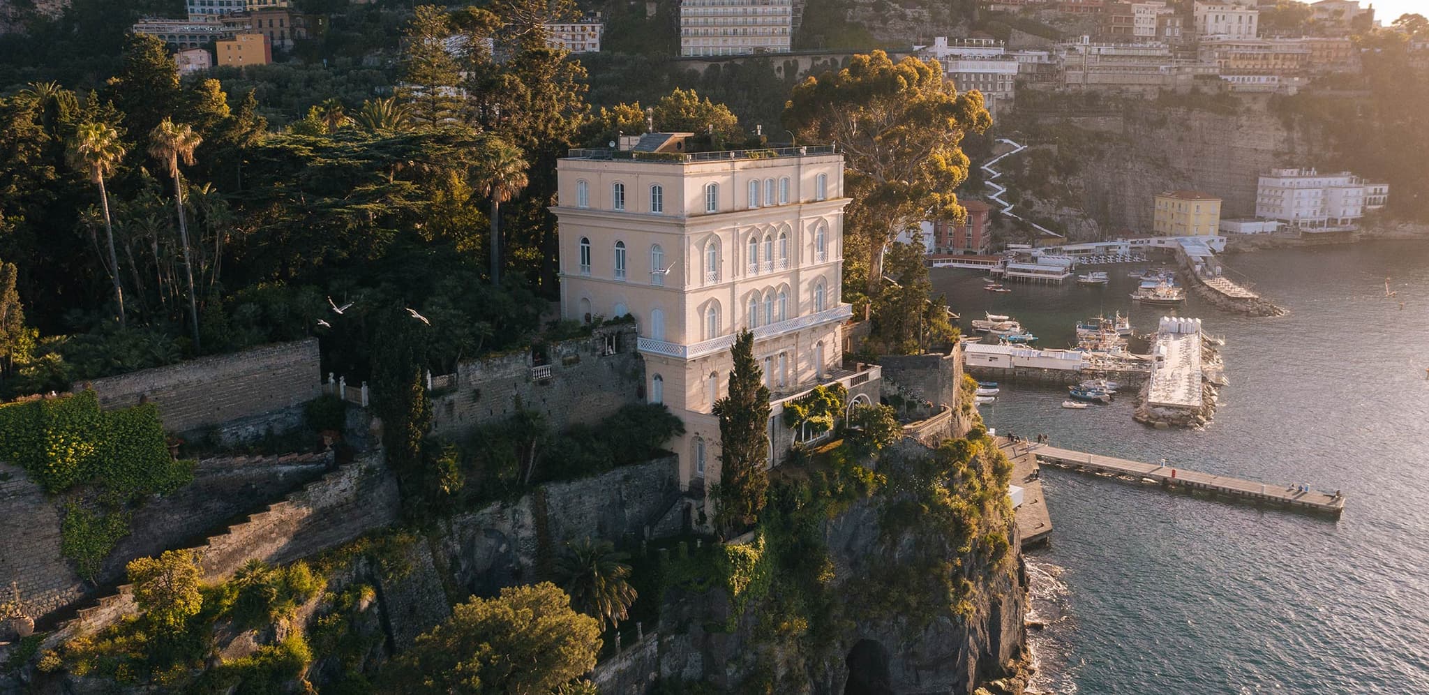 Villa Astor — views of bay of naples wedding venue in Amalfi Coast, Italy · photo 5 of 14