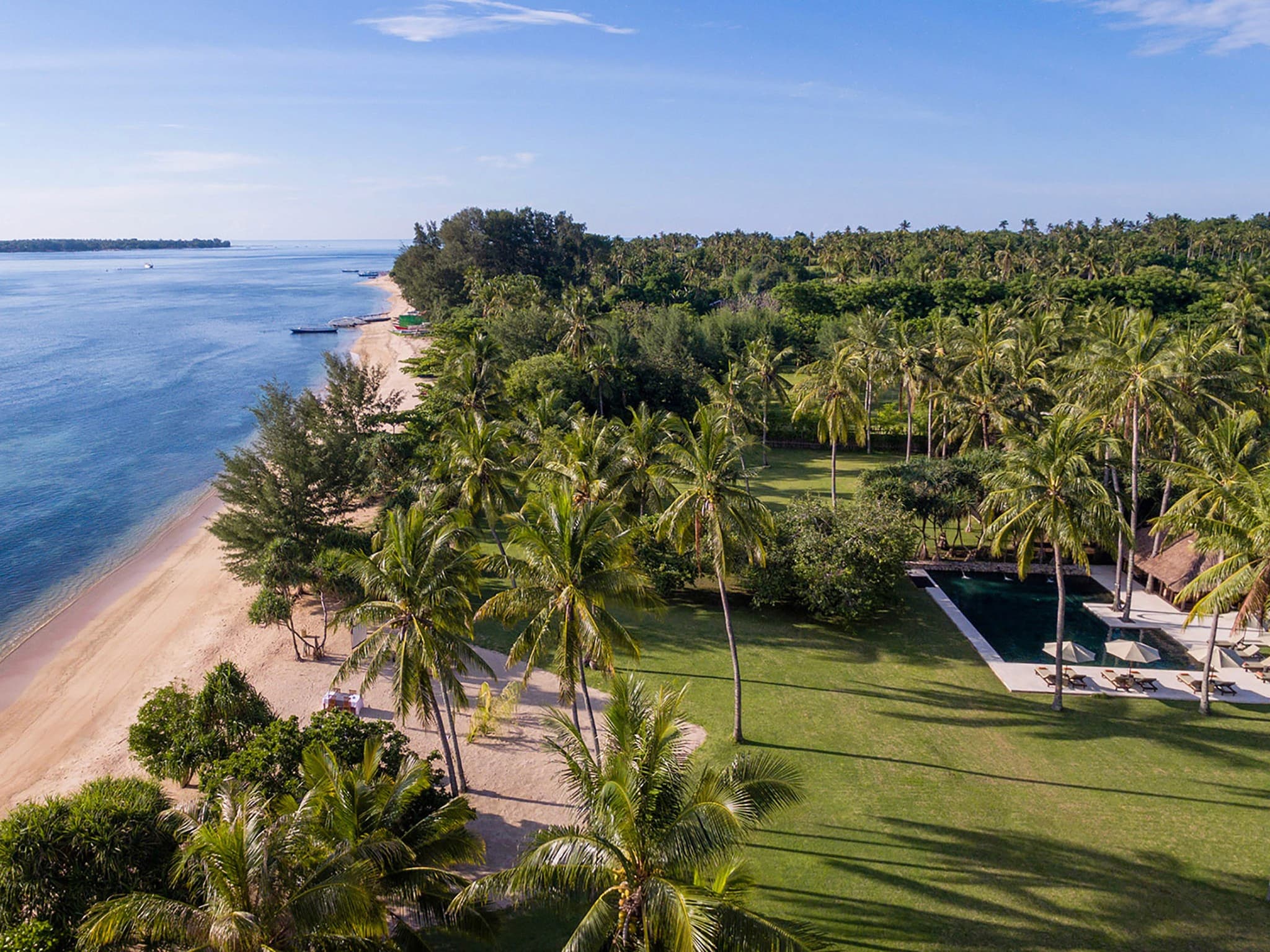 Sira Beach House — beachfront wedding venue in Lombok, Indonesia · photo 9 of 11