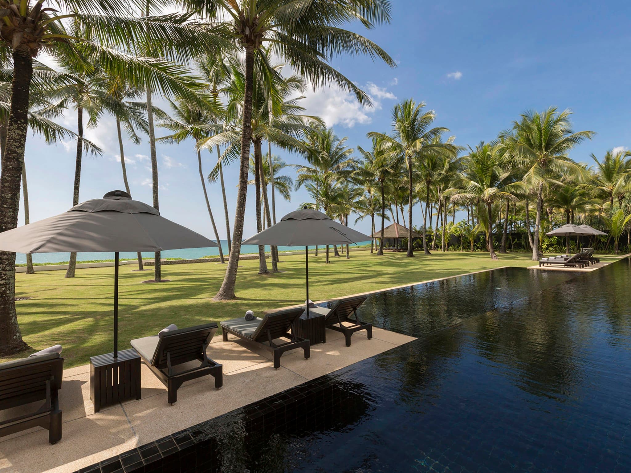 Jivana Beach Estate — beach front wedding venue in Natai Beach, Thailand · photo 5 of 11