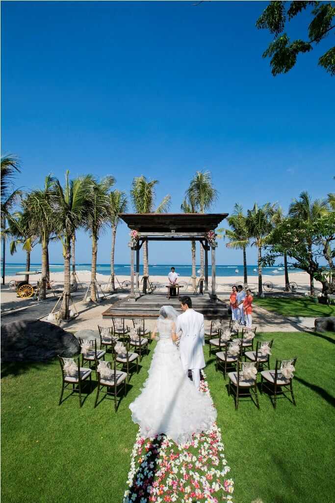Taman Bhagawan — beach front wedding venue in Nusa Dua, Indonesia · photo 6 of 14