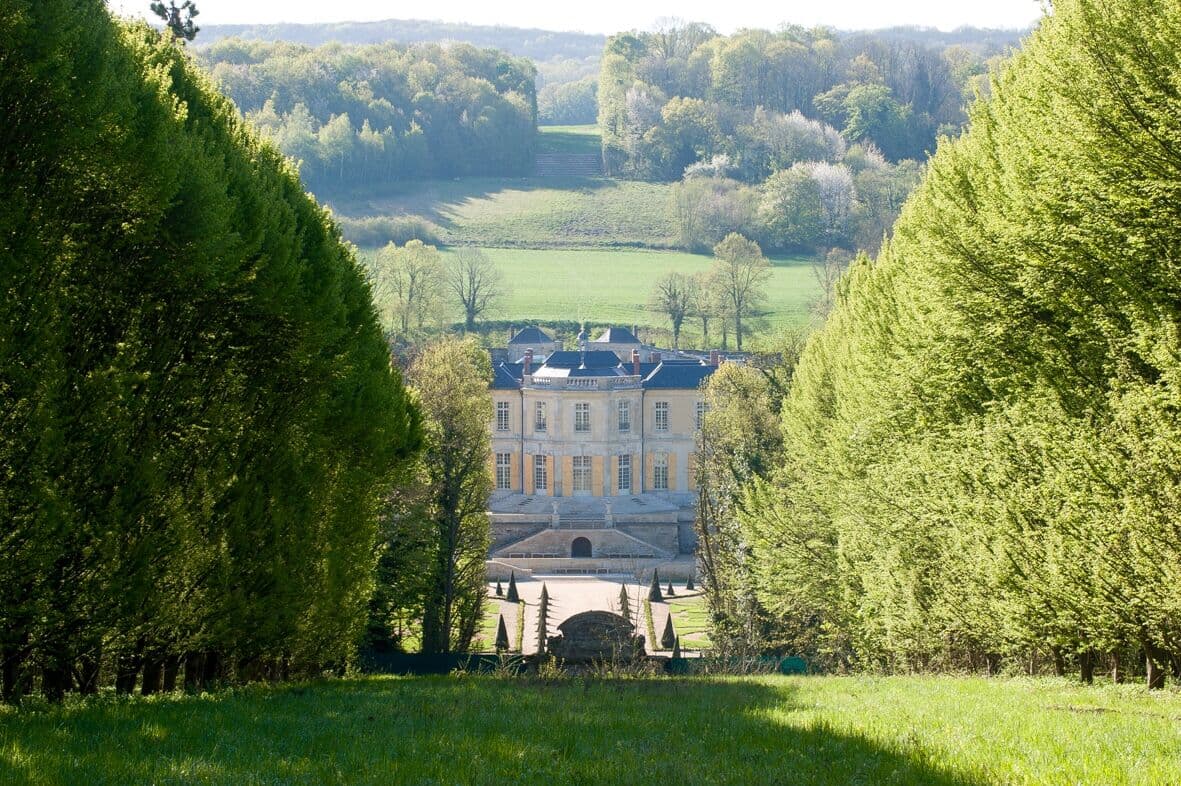 Chateau de Villette — historical landmark wedding venue in Paris, France · photo 16 of 16