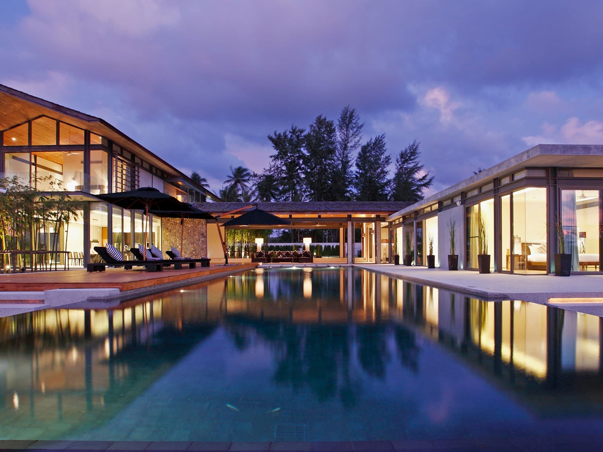 Villa Essenza — cliff front wedding venue in Natai Beach, Thailand · photo 8 of 11
