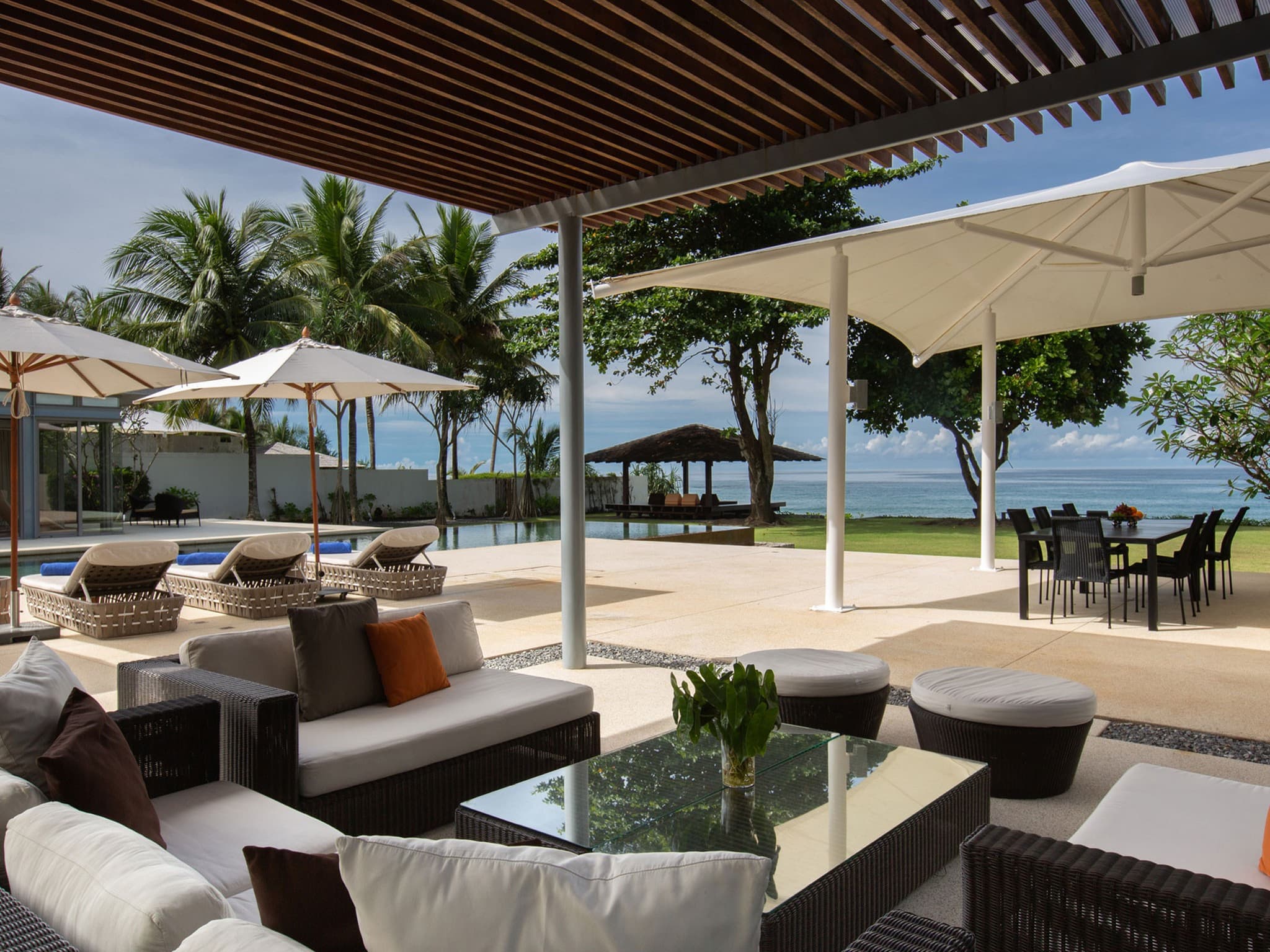 Villa Cielo — cliff front wedding venue in Natai Beach, Thailand · photo 5 of 8