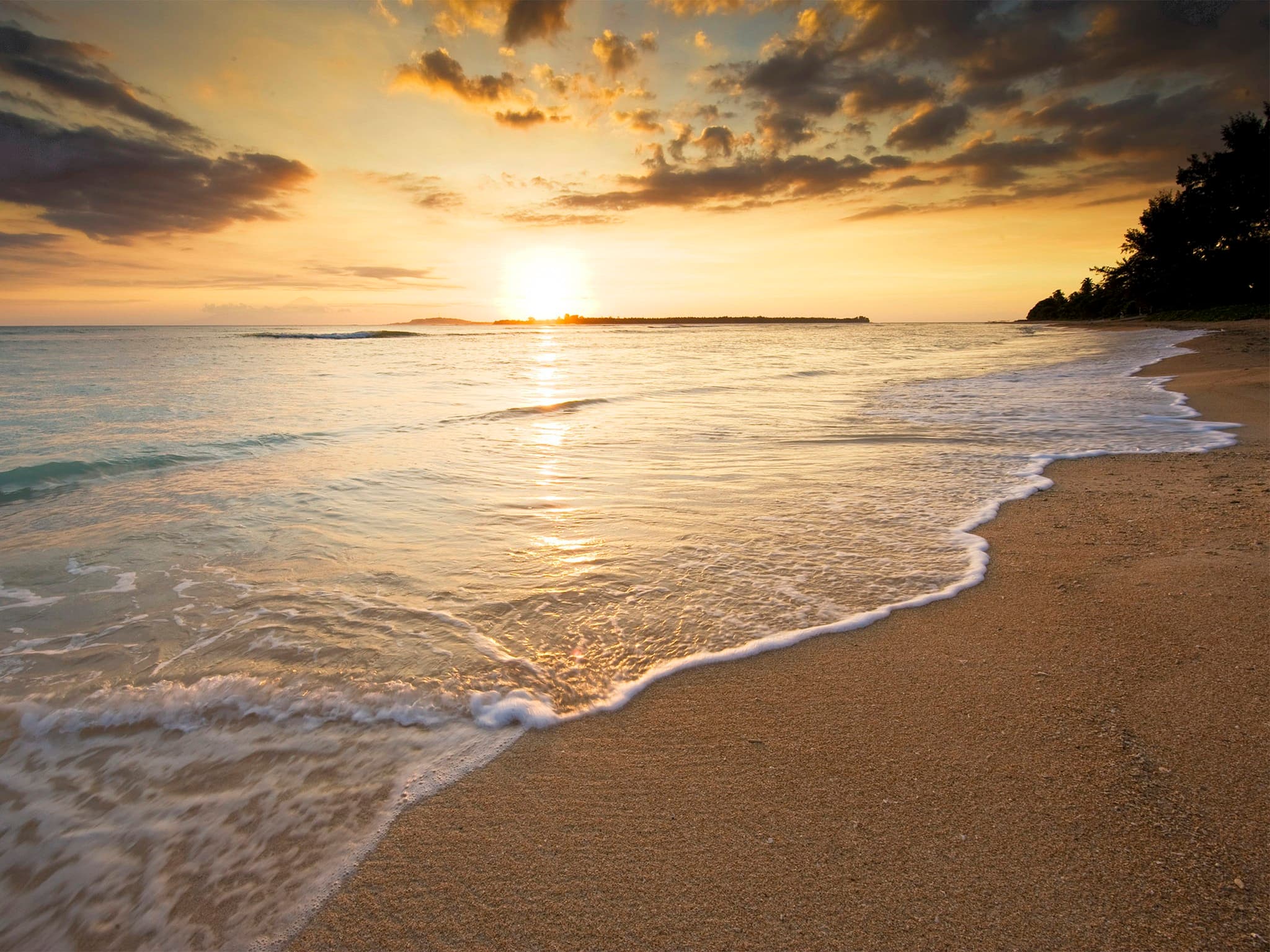 Sepoi Sepoi — beachfront wedding venue in Lombok, Indonesia · photo 9 of 11