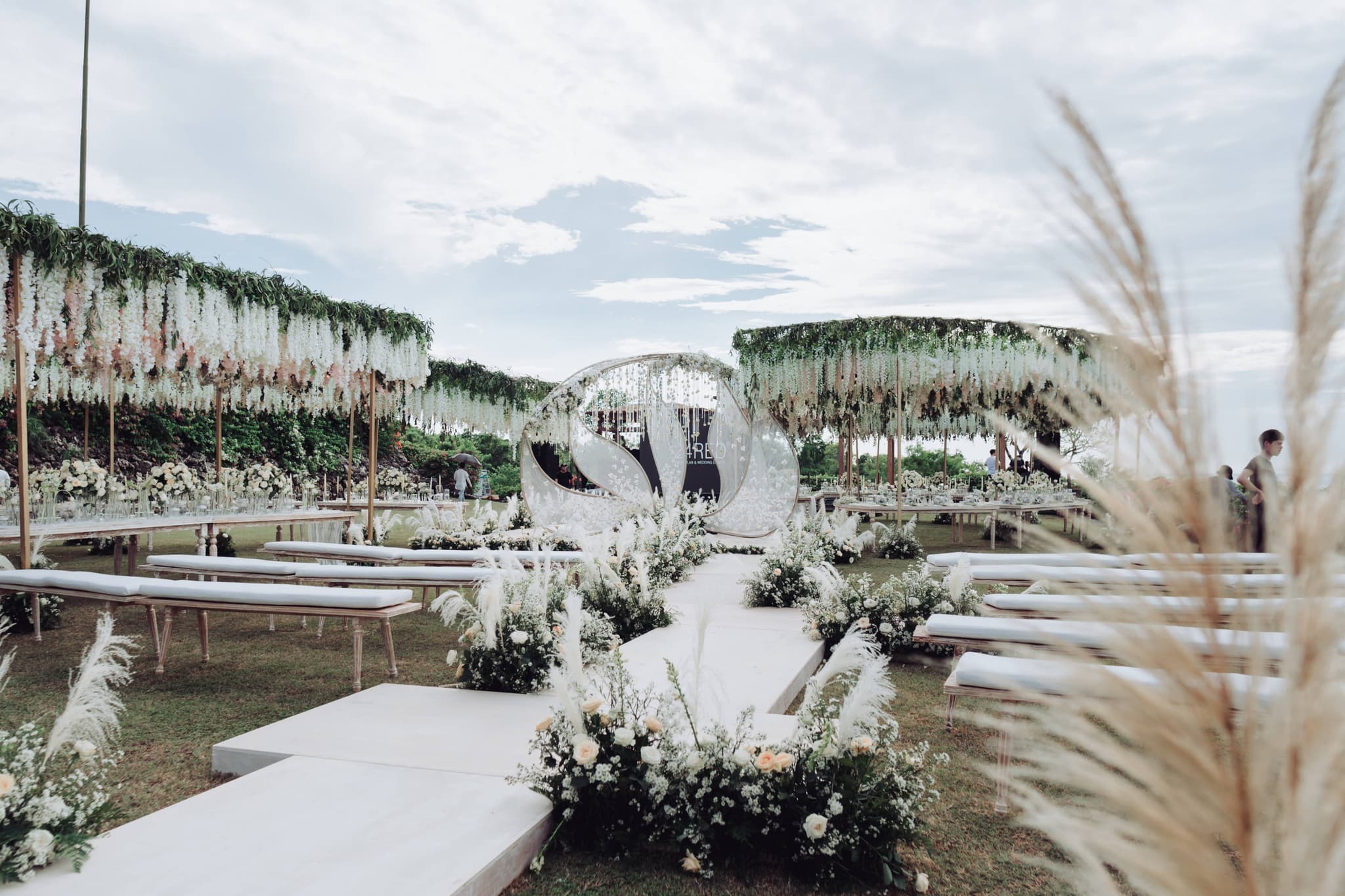 Puri Bhagawan — beach front wedding venue in Nusa Dua, Indonesia · photo 7 of 13