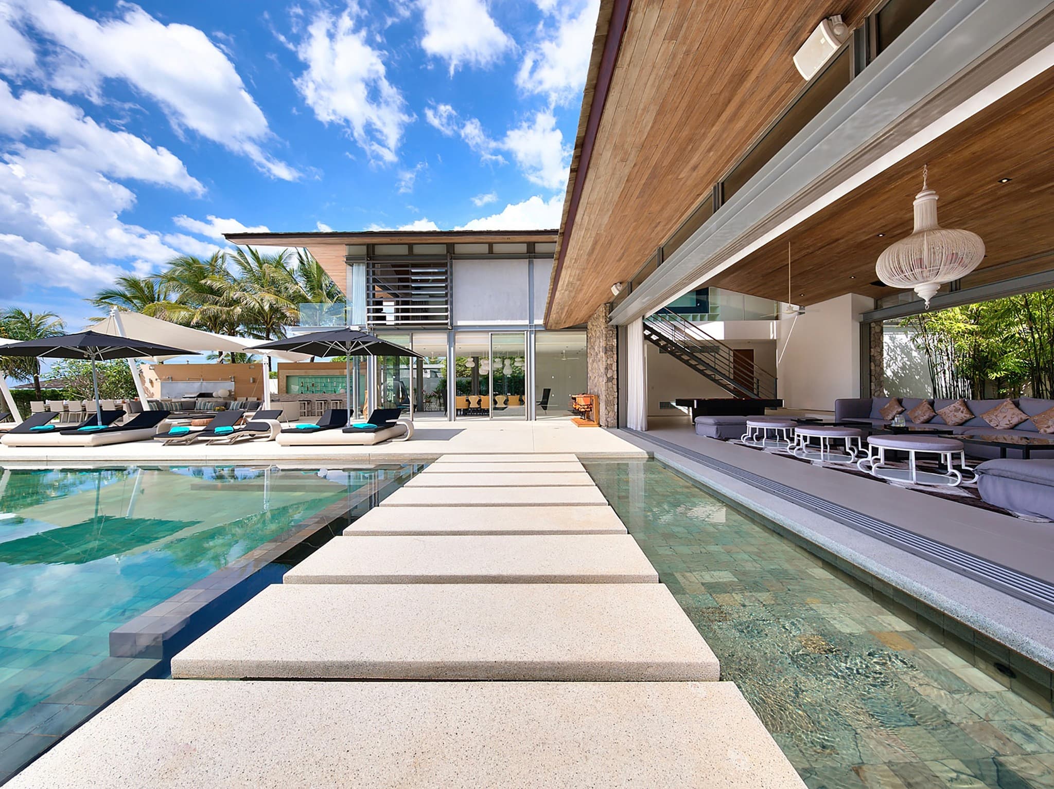 Villa Tievoli — cliff front wedding venue in Natai Beach, Thailand · photo 7 of 8