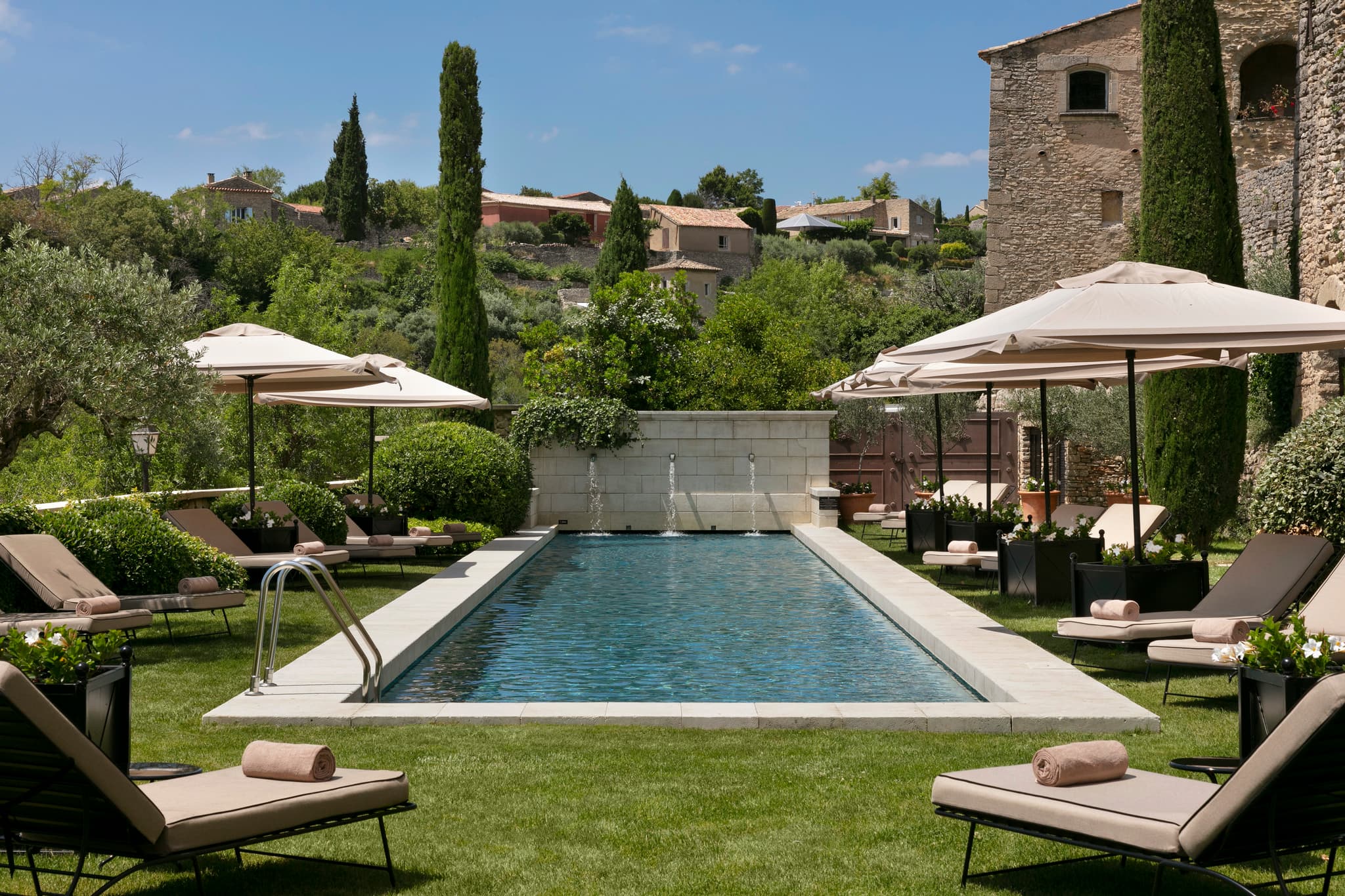 La Bastide de Gordes — valley wedding venue in Provence, France · photo 7 of 16