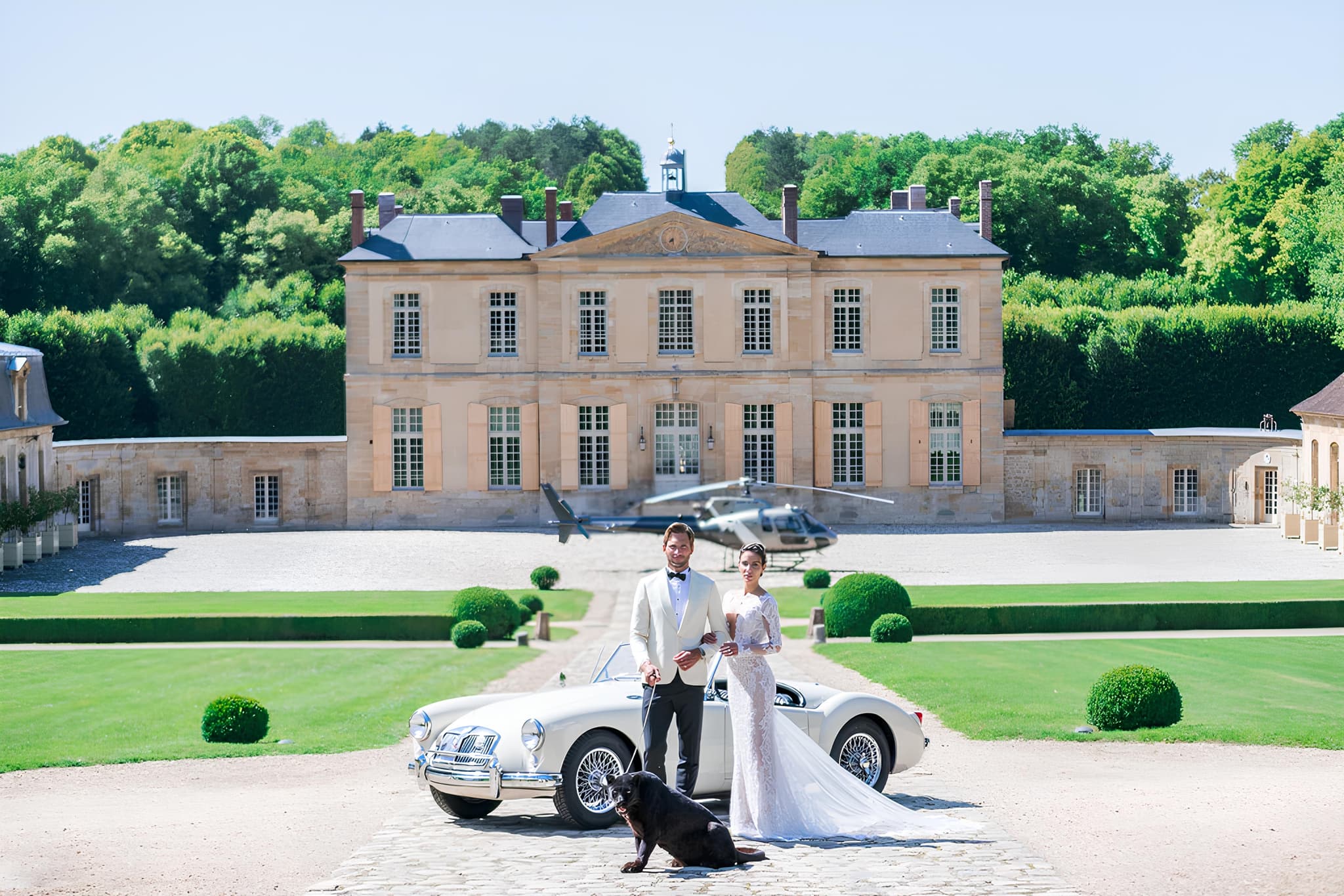 Chateau de Villette — historical landmark wedding venue in Paris, France · photo 7 of 16