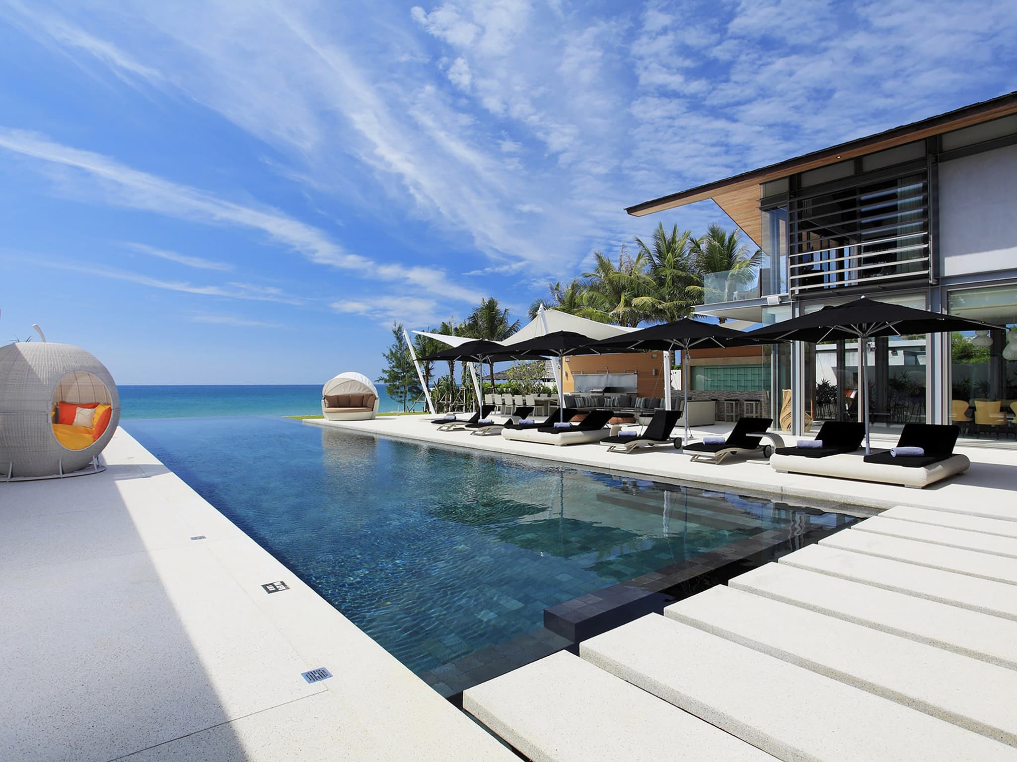 Villa Tievoli — cliff front wedding venue in Natai Beach, Thailand · photo 4 of 8