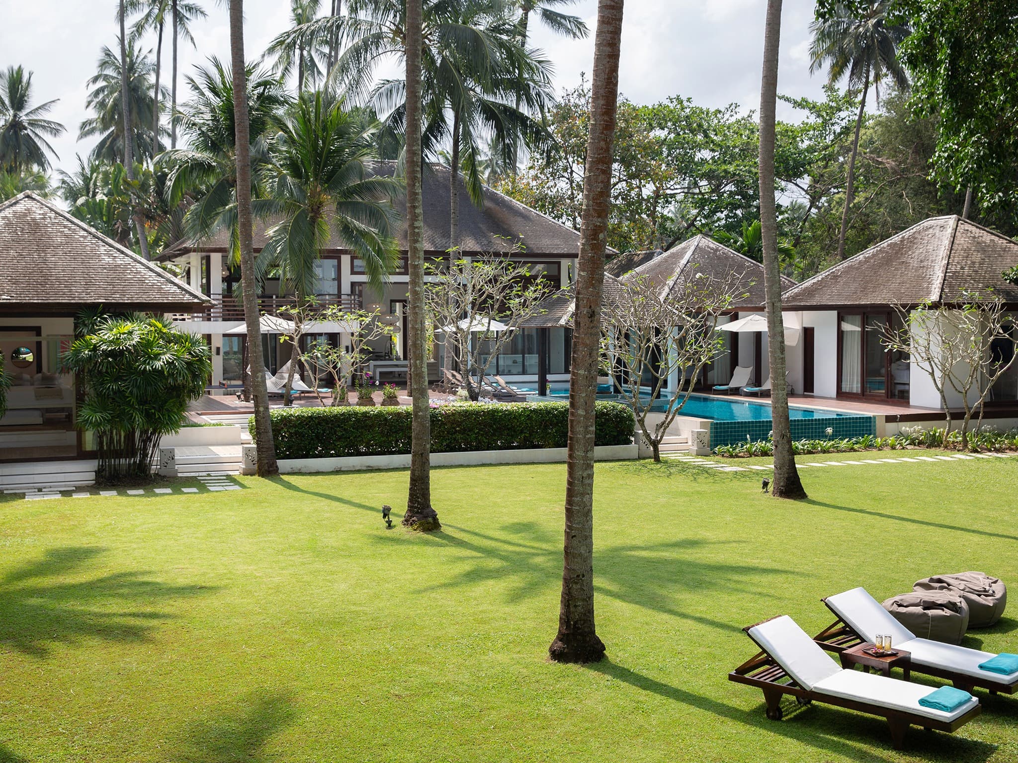 Ban Suriya — beach front wedding venue in Lipa Noi, Thailand · photo 3 of 9