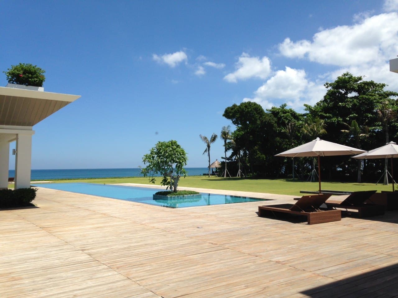 Villa Ombak Biru, a beachfront wedding venue in Canggu, Indonesia