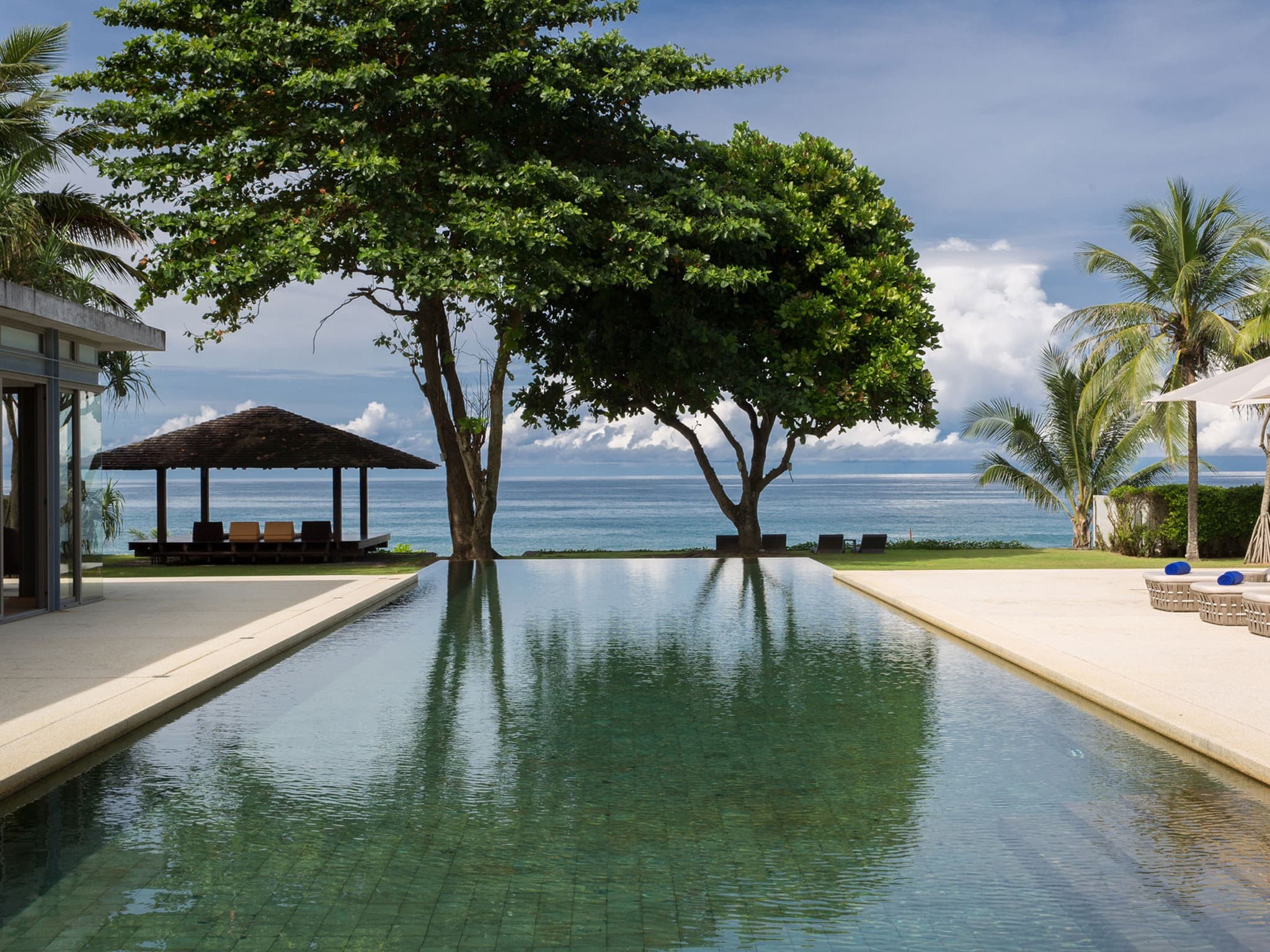 Villa Cielo, a cliff front wedding venue in Natai Beach, Thailand